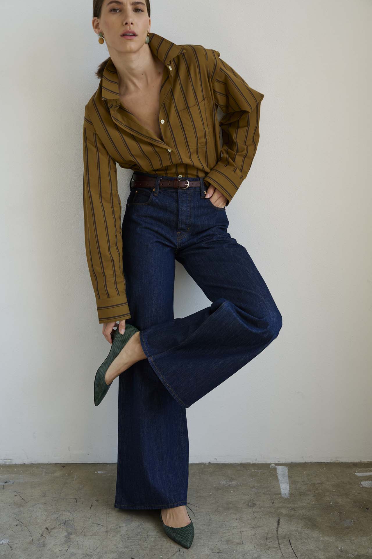 The Weekend Shirt in Goldenrod Stripe