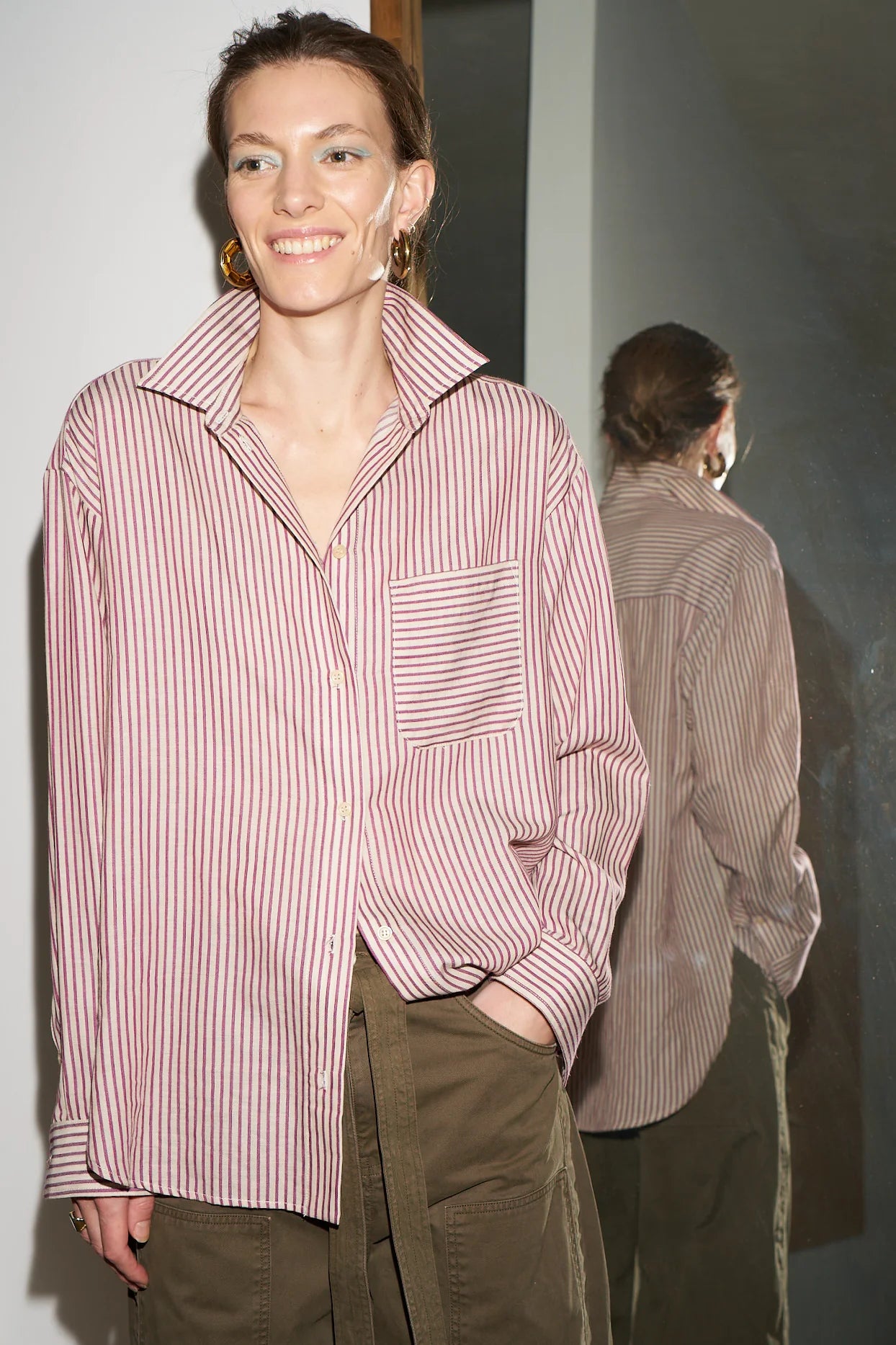 The Stripe Essential Shirt in Burgundy Natural